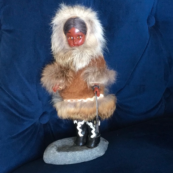 Eskimo Girl Doll - Picture 1 of 3